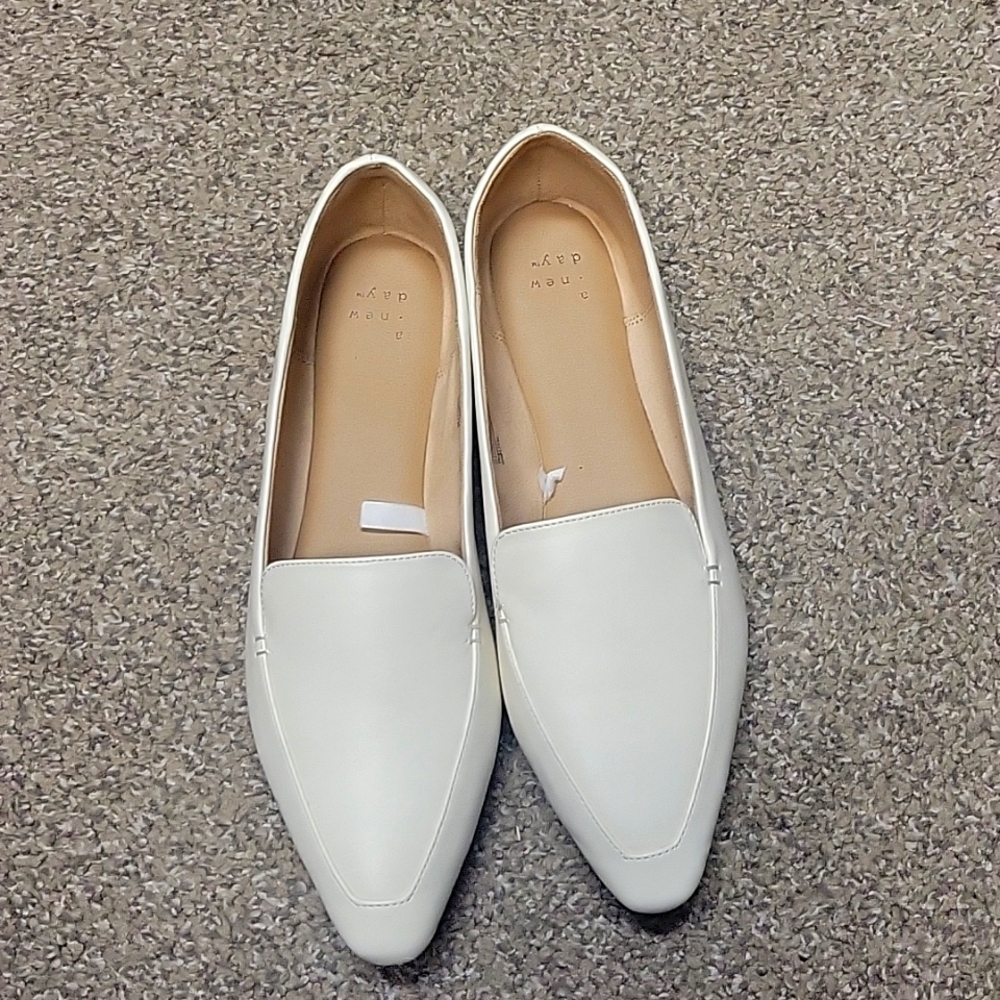 NWOT White Loafers